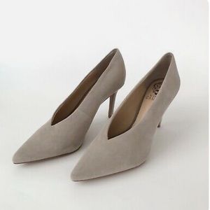 Vince Camuto The Ankia Light Grey Suede Stiletto Heel Pumps Size 5M